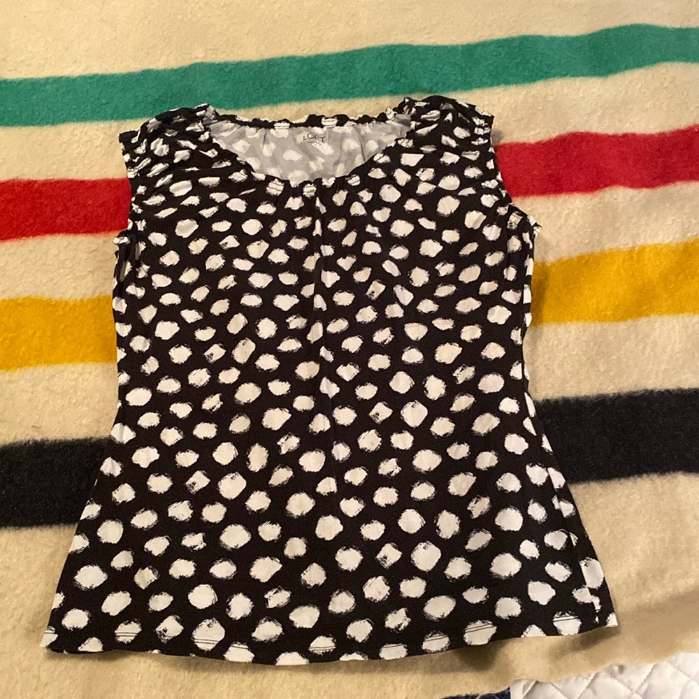 Women’s L Tee by LOFT